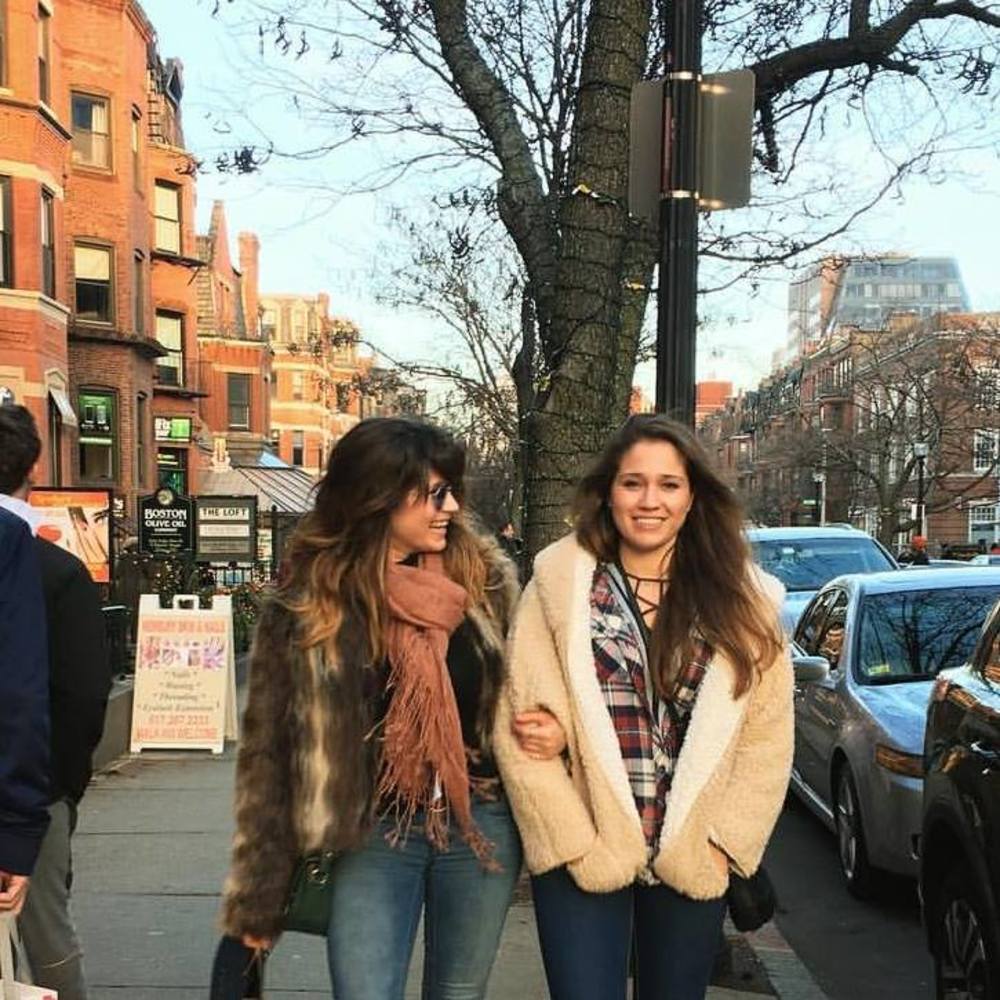 Meet your Posher, Halle